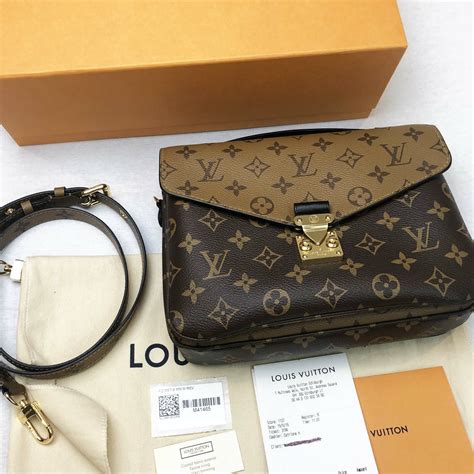 louis vuitton new pochette metis|Louis Vuitton reverse pochette metis.